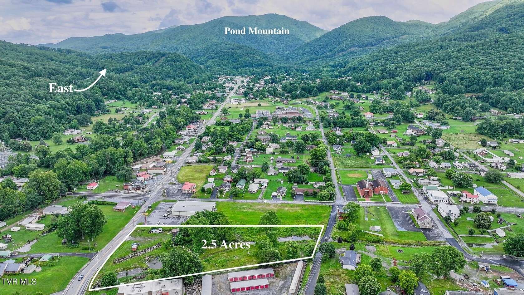 2.5 Acres of Improved Mixed-Use Land for Sale in Hampton, Tennessee