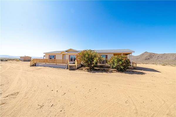 39.8 Acres of Land with Home for Sale in Kingman, Arizona