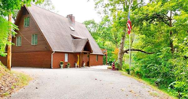 2 Acres of Residential Land with Home for Sale in Pikeville, Kentucky