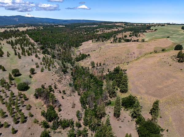 687 Acres of Recreational Land & Farm for Sale in Dufur, Oregon