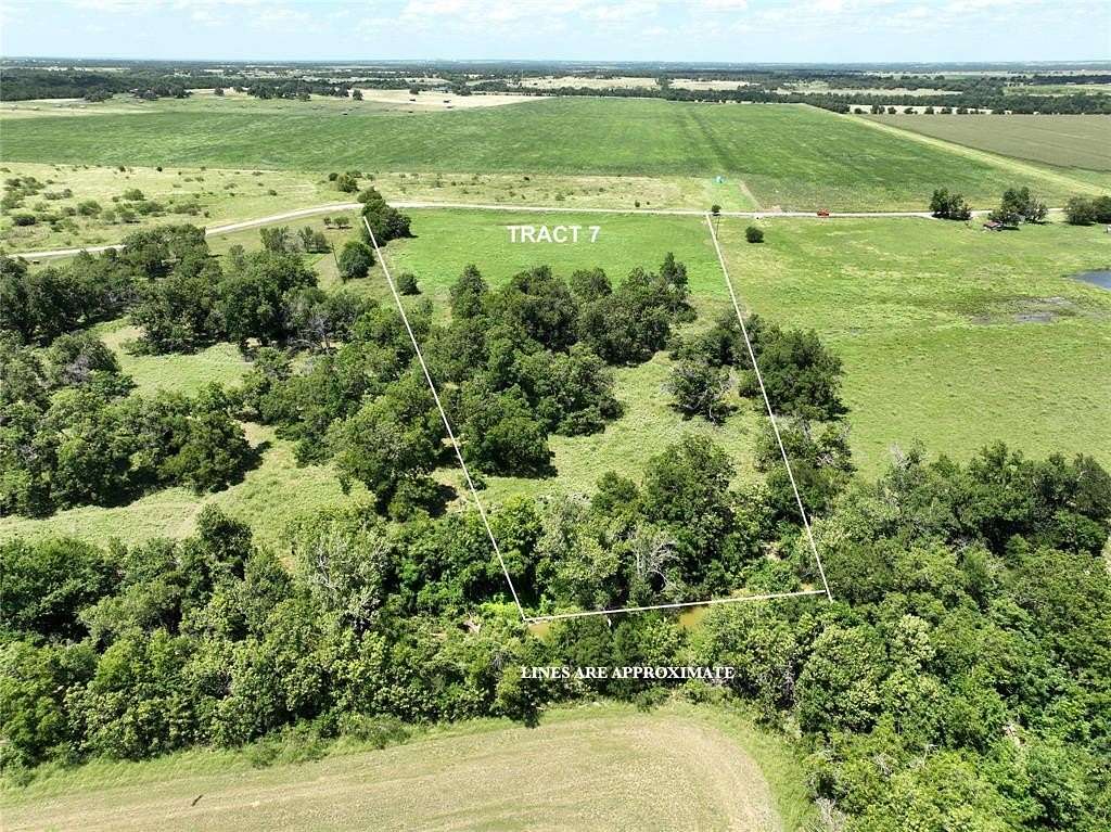 11.5 Acres of Land for Sale in Holland, Texas
