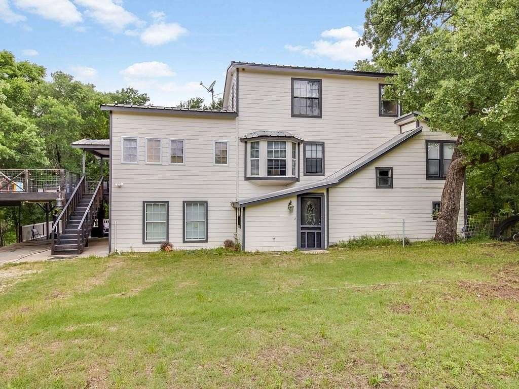 19.7 Acres of Recreational Land with Home for Sale in Hubbard, Texas