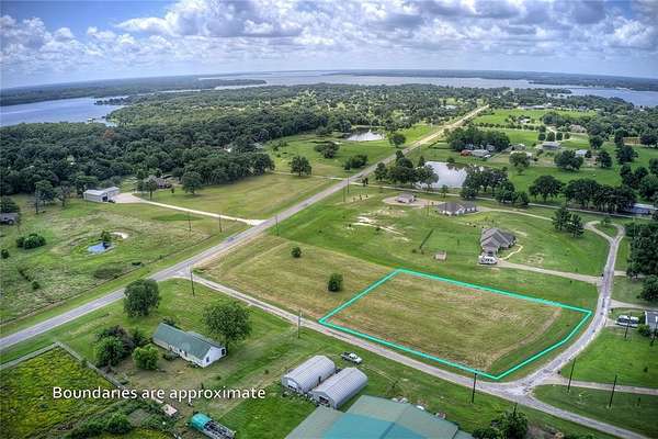1.2 Acres of Residential Land for Sale in Emory, Texas