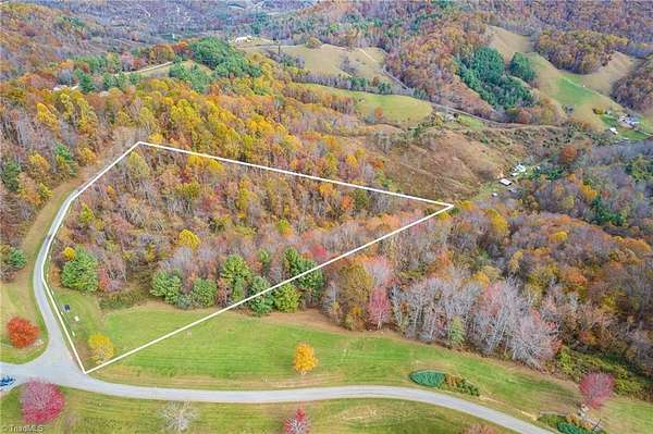 8 Acres of Residential Land for Sale in Mouth of Wilson, Virginia
