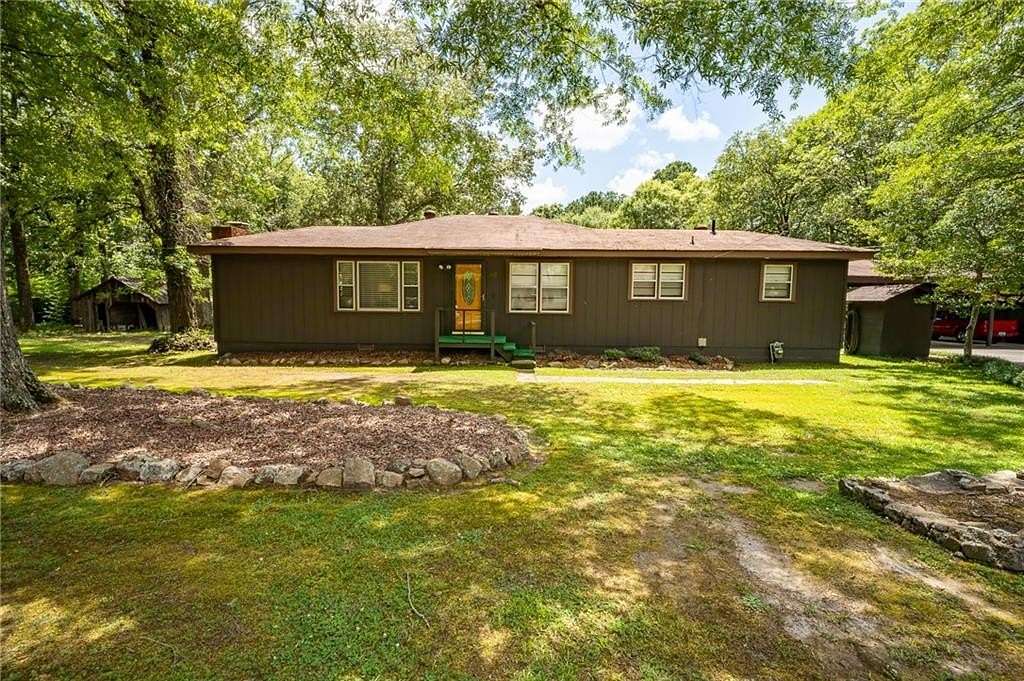 2 Acres of Residential Land with Home for Sale in Rome, Georgia