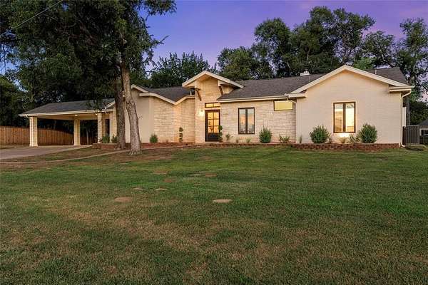 7.32 Acres of Residential Land with Home for Sale in Waco, Texas