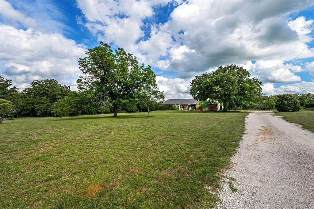 7.5 Acres of Residential Land with Home for Sale in Weatherford, Texas