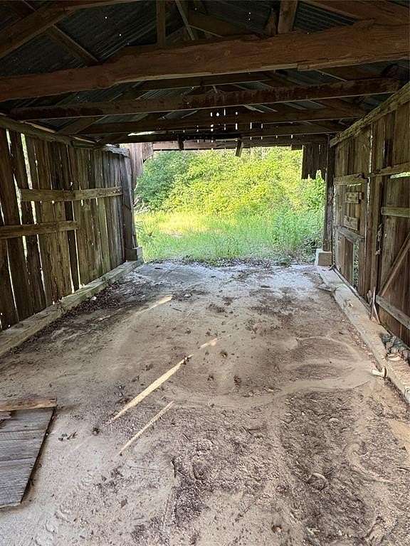 12 Acres of Recreational Land with Home for Sale in Teague, Texas