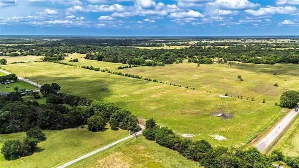 1.34 Acres of Residential Land for Sale in Quinlan, Texas