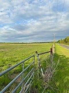 3.52 Acres of Mixed-Use Land for Sale in Corsicana, Texas