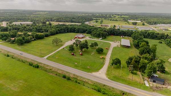 13.3 Acres of Improved Commercial Land for Sale in Winnsboro, Texas