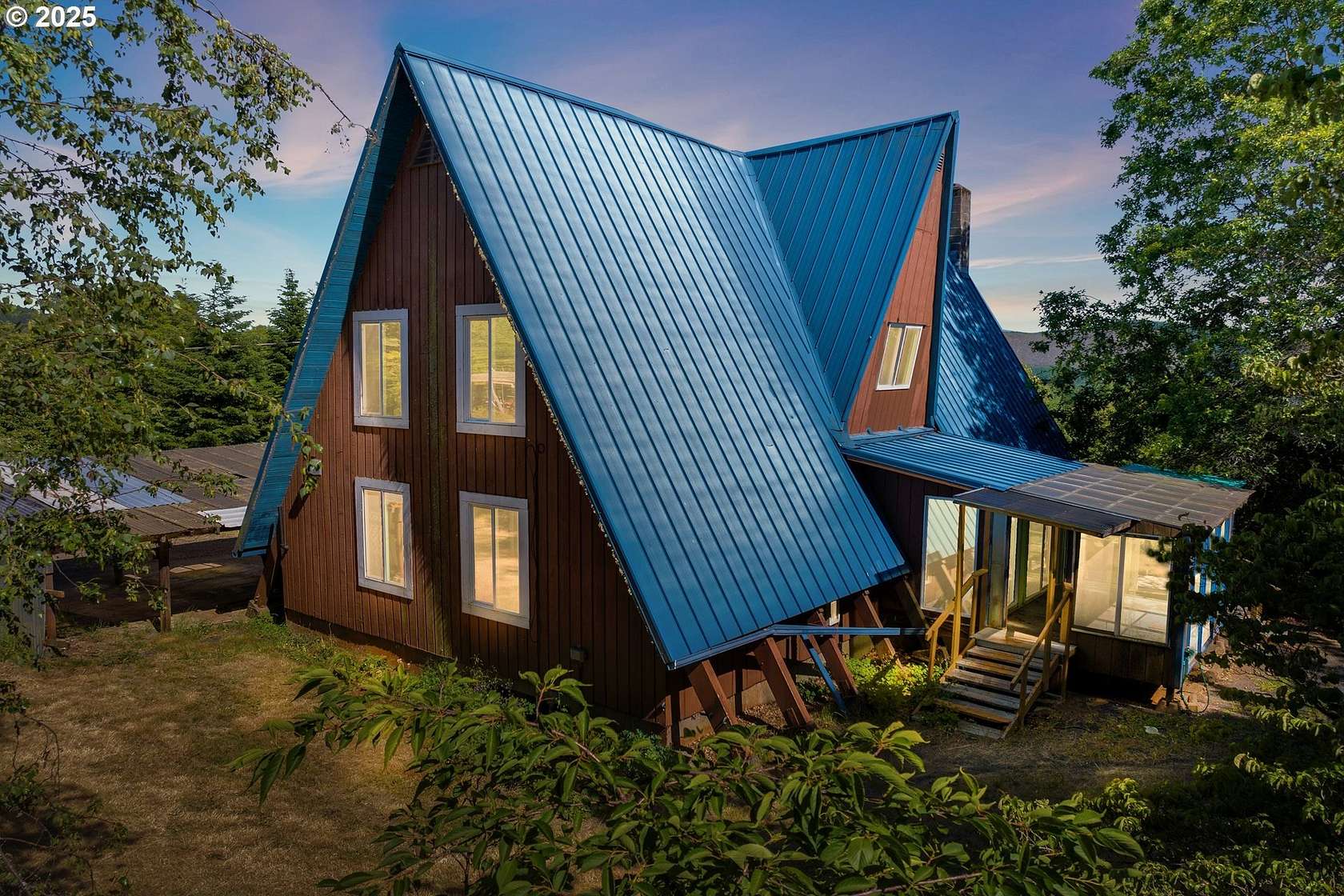 40.8 Acres of Recreational Land with Home for Sale in Foster, Oregon