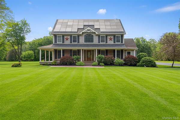 4 Acres of Residential Land with Home for Sale in Gardiner, New York