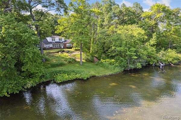 3.87 Acres of Residential Land with Home for Sale in Hillsdale, Michigan