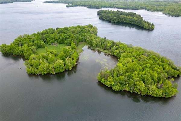 17 Acres of Land for Sale in Edgewater, Wisconsin