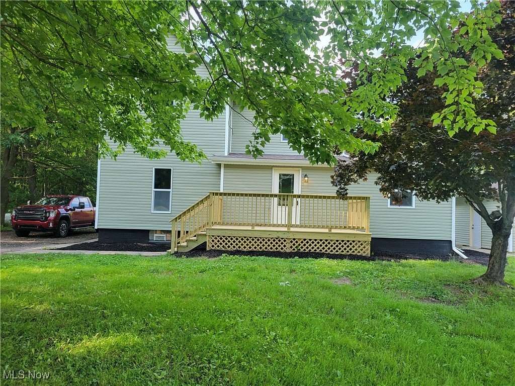 6 Acres of Land with Home for Sale in Alliance, Ohio