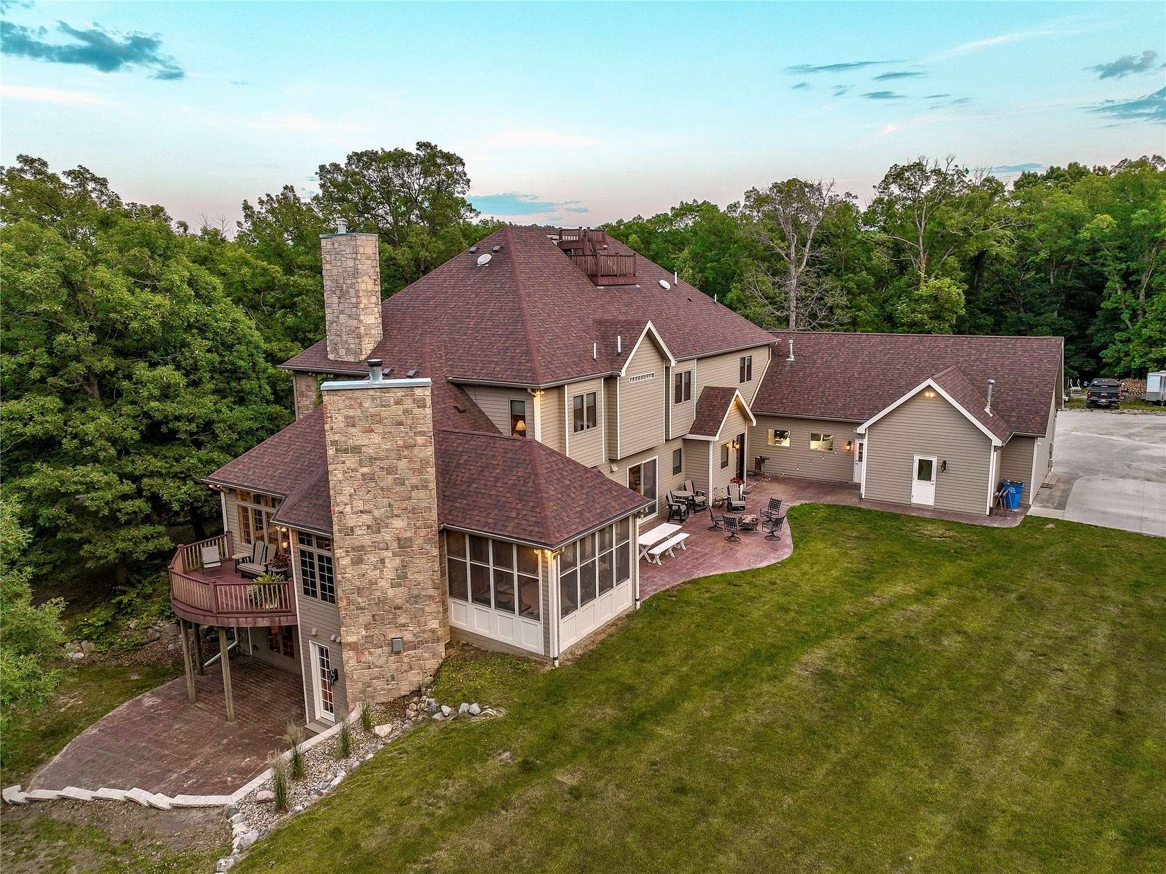 5.42 Acres of Residential Land with Home for Sale in Indianola, Iowa