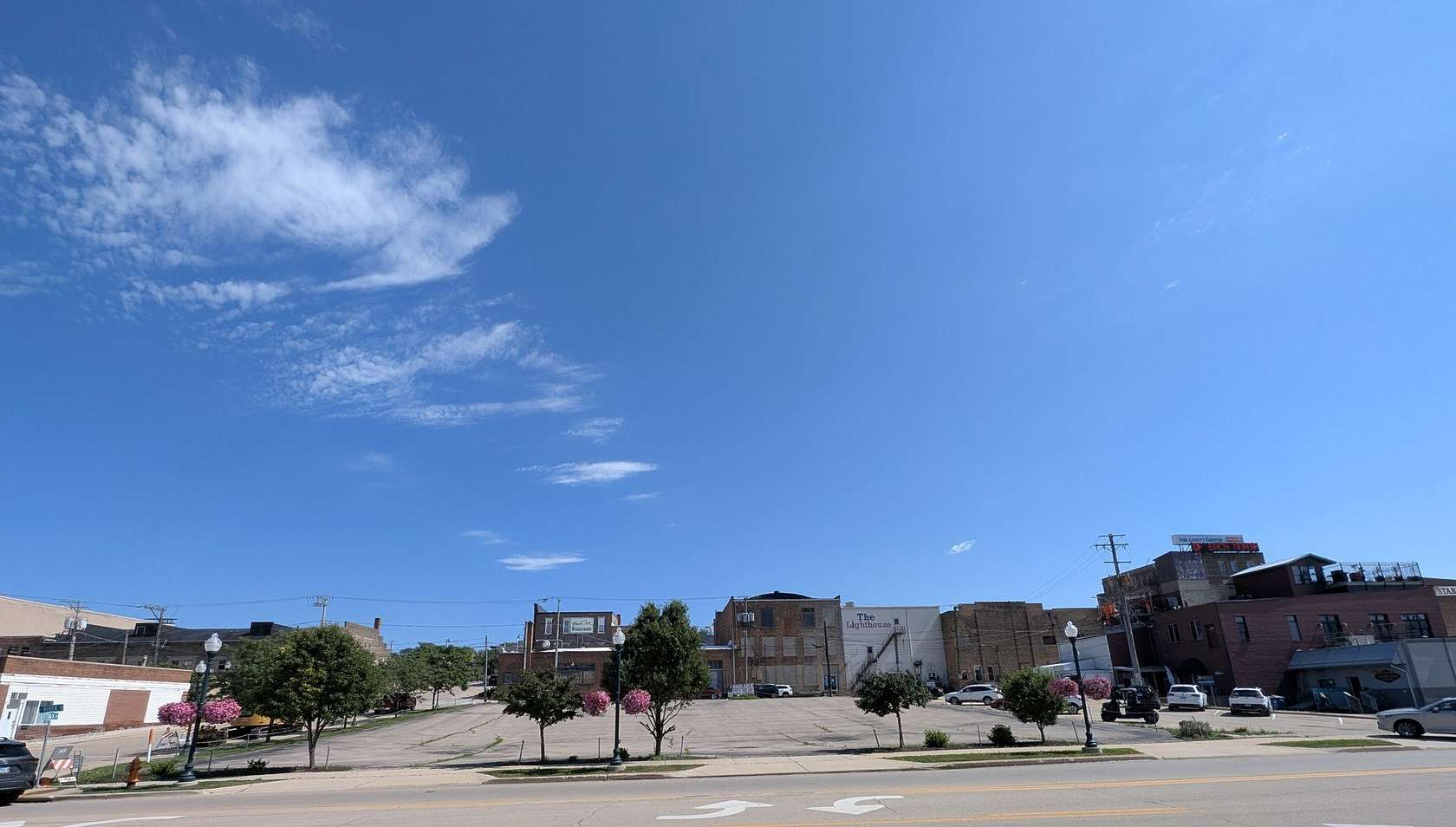 0.5 Acres of Commercial Land for Sale in Dixon, Illinois