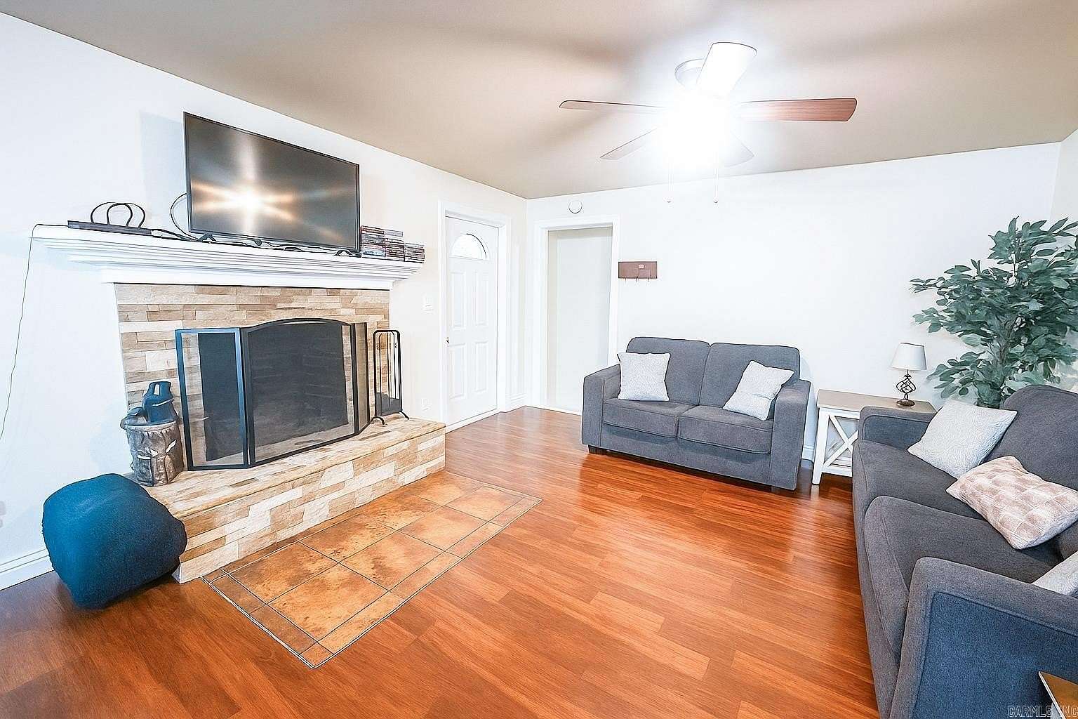 2.28 Acres of Residential Land with Home for Sale in Mena, Arkansas