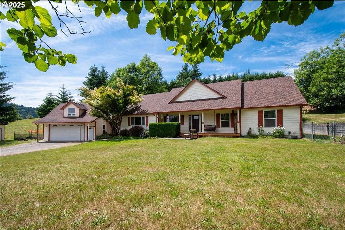 5 Acres of Residential Land with Home for Sale in Washougal, Washington