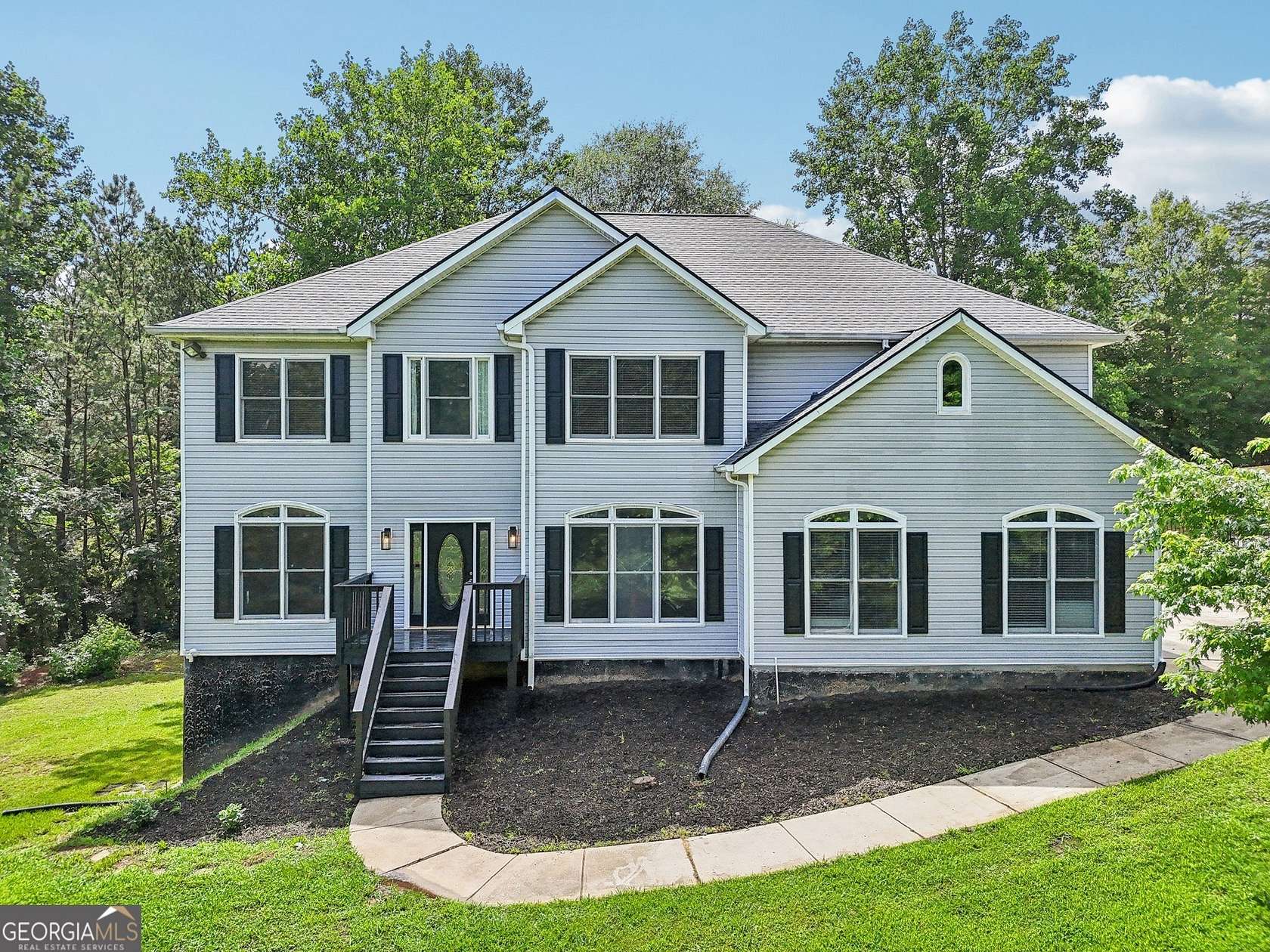 5.54 Acres of Residential Land with Home for Sale in Hoschton, Georgia