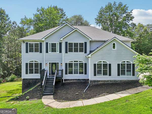 5.54 Acres of Residential Land with Home for Sale in Hoschton, Georgia