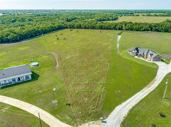 6.56 Acres of Land for Sale in Trenton, Texas