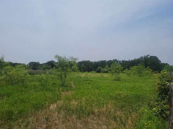 28 Acres of Recreational Land for Sale in Corsicana, Texas