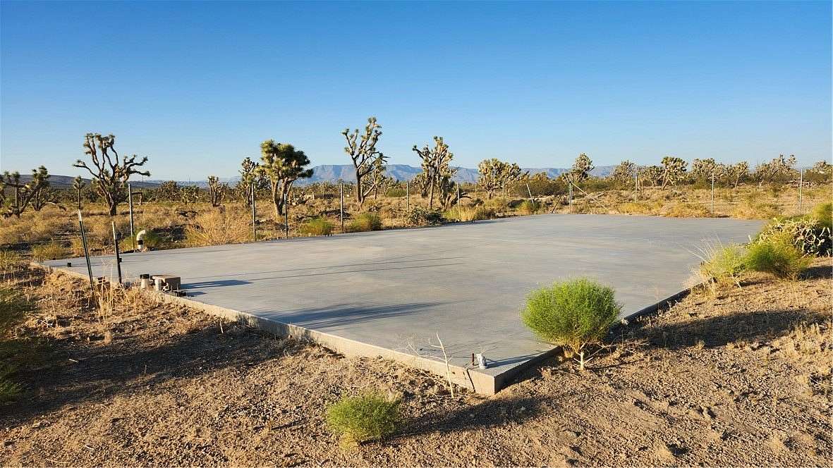 1 Acre of Land for Sale in Dolan Springs, Arizona