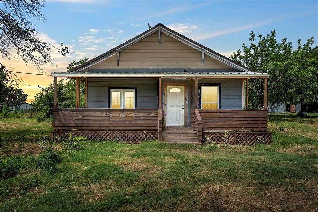 1.7 Acres of Residential Land with Home for Sale in Axtell, Texas