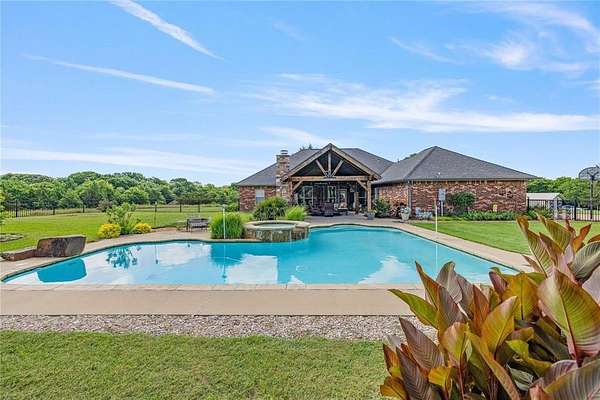 3.82 Acres of Residential Land with Home for Sale in McKinney, Texas