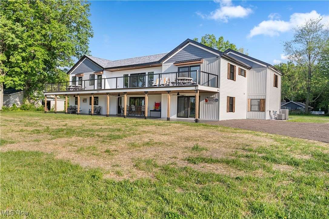 1.69 Acres of Residential Land with Home for Sale in Geneva, Ohio