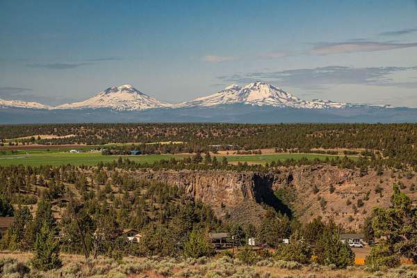 3 Acres of Residential Land for Sale in Terrebonne, Oregon