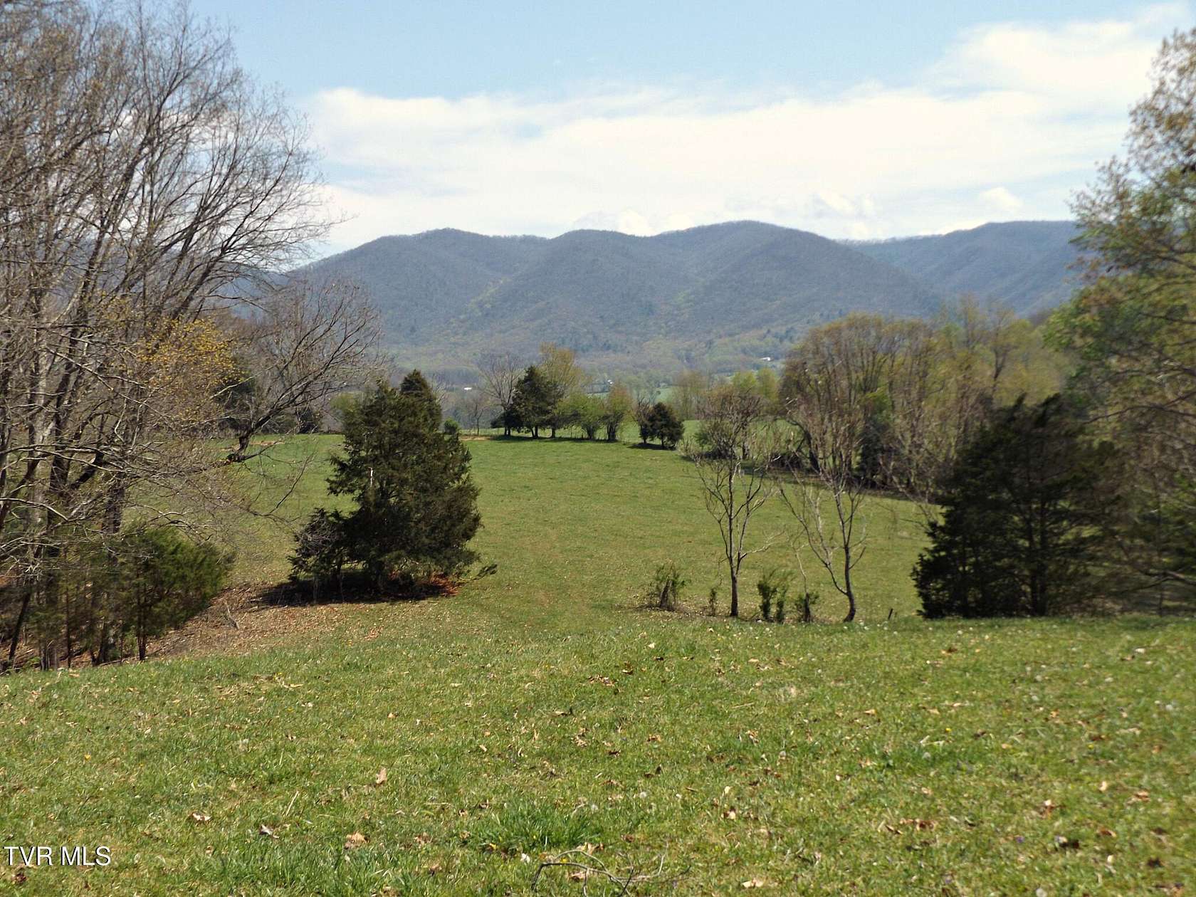 58.5 Acres of Land for Sale in Elizabethton, Tennessee