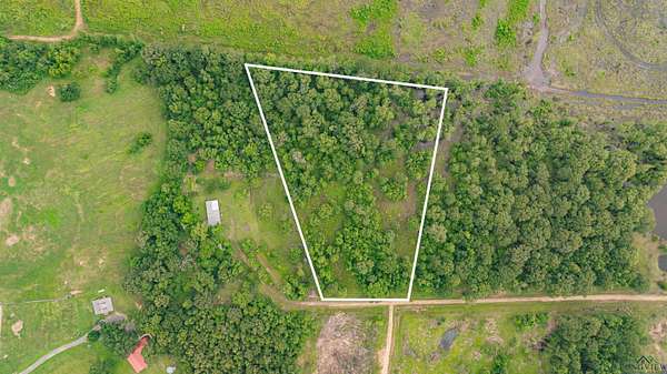 4.64 Acres of Residential Land for Sale in Hallsville, Texas
