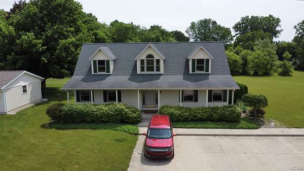 2.1 Acres of Residential Land with Home for Sale in Adrian, Michigan