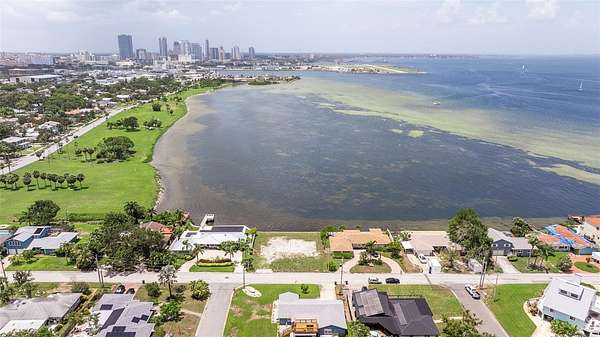 0.29 Acres of Residential Land for Sale in St. Petersburg, Florida