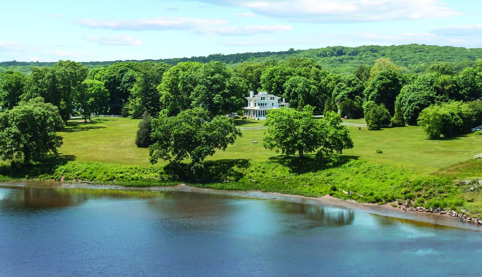 2.7 Acres of Residential Land with Home for Sale in Essex, Connecticut