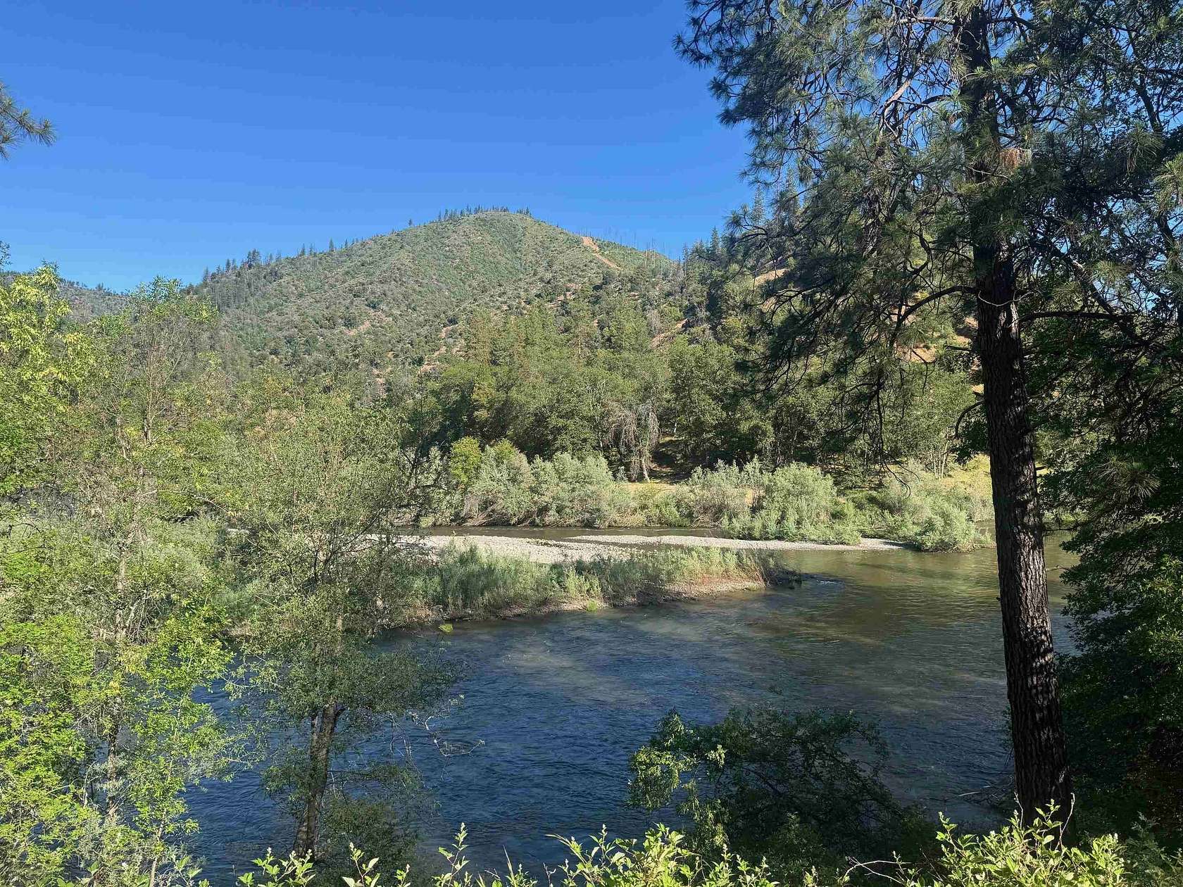 102 Acres of Land for Sale in Horse Creek, California