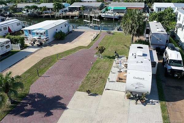 0.06 Acres of Residential Land for Lease in Jensen Beach, Florida