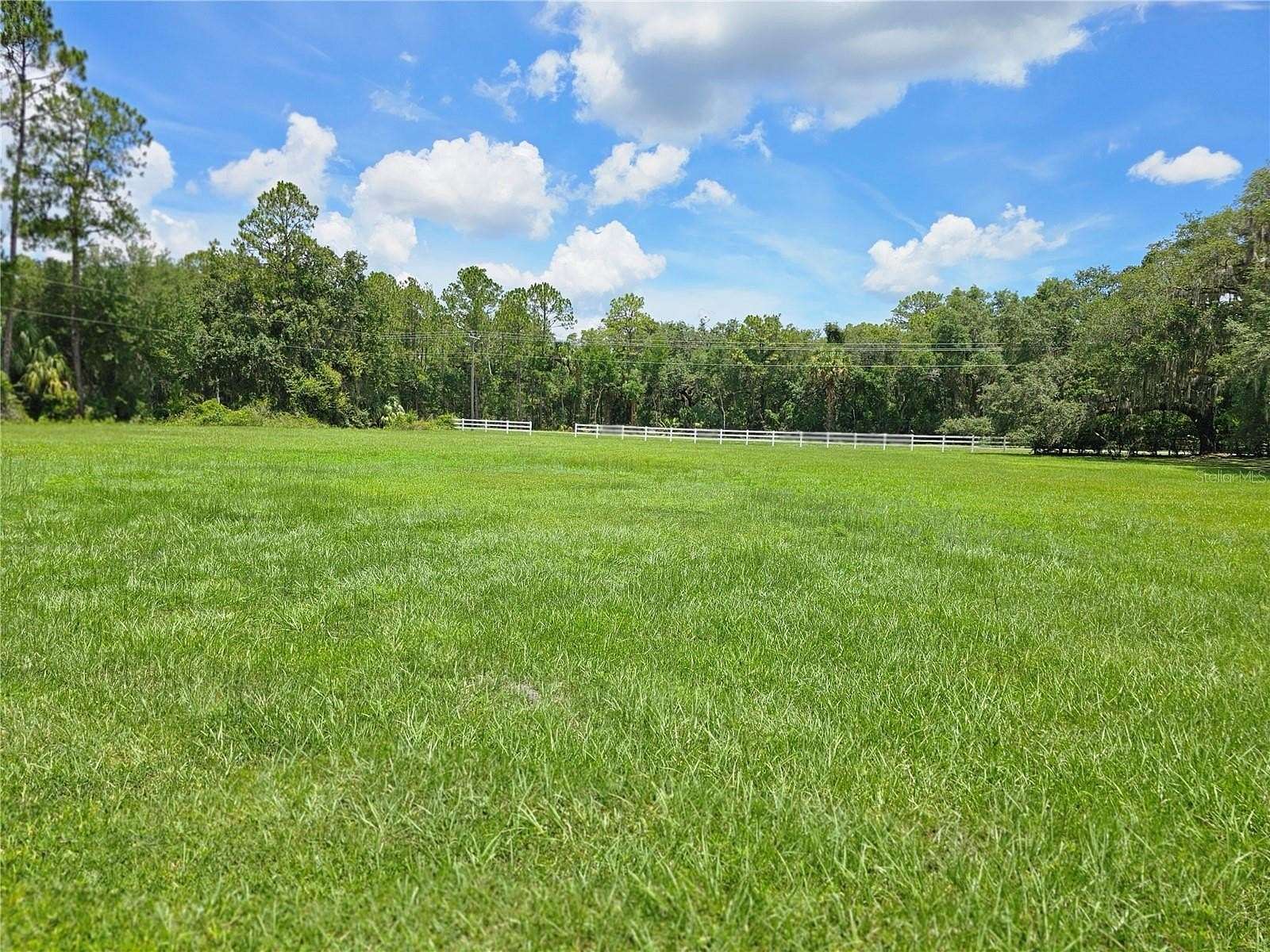 1.5 Acres of Residential Land for Sale in Crescent City, Florida