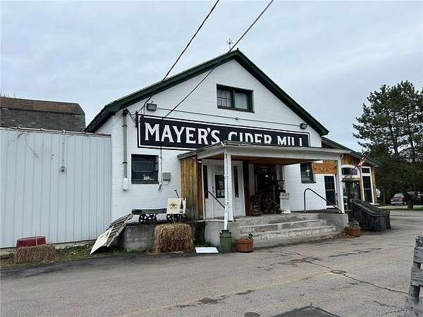 2 Acres of Improved Commercial Land for Sale in Webster, New York