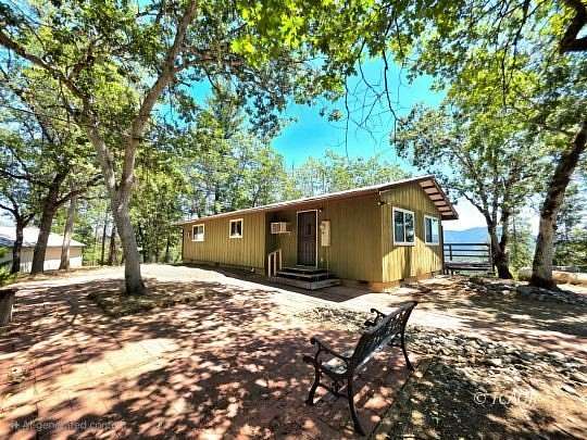 12.4 Acres of Land with Home for Sale in Hayfork, California