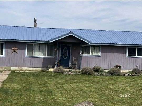 2.75 Acres of Land with Home for Sale in Alturas, California