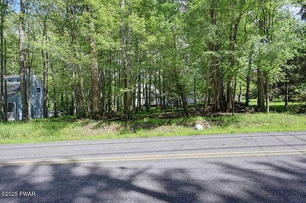 0.28 Acres of Residential Land for Sale in Lake Ariel, Pennsylvania
