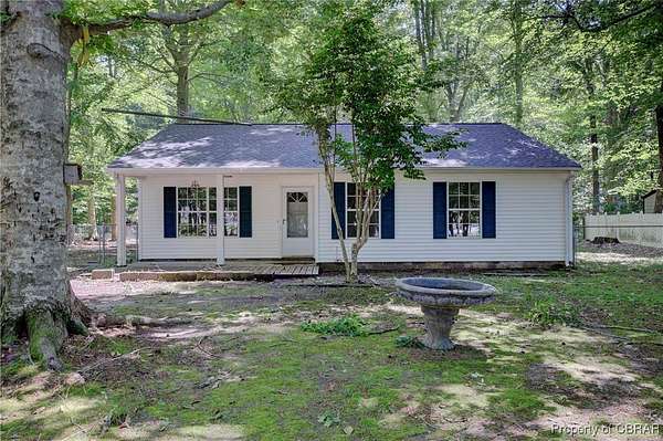 1.5 Acres of Residential Land with Home for Sale in Gloucester, Virginia