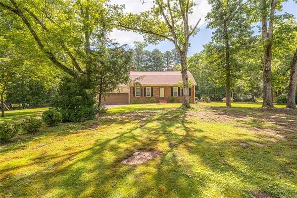 16.5 Acres of Land with Home for Sale in Calhoun, Georgia