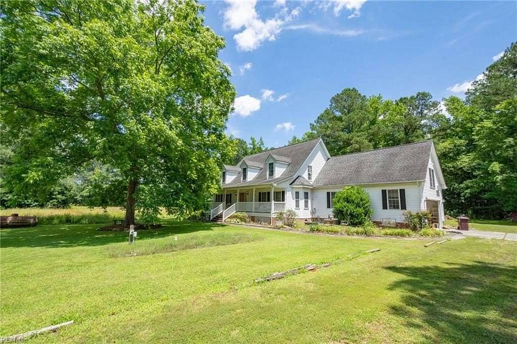 12.1 Acres of Land with Home for Sale in Chesapeake, Virginia