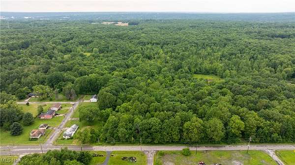 13 Acres of Land for Sale in Hubbard, Ohio