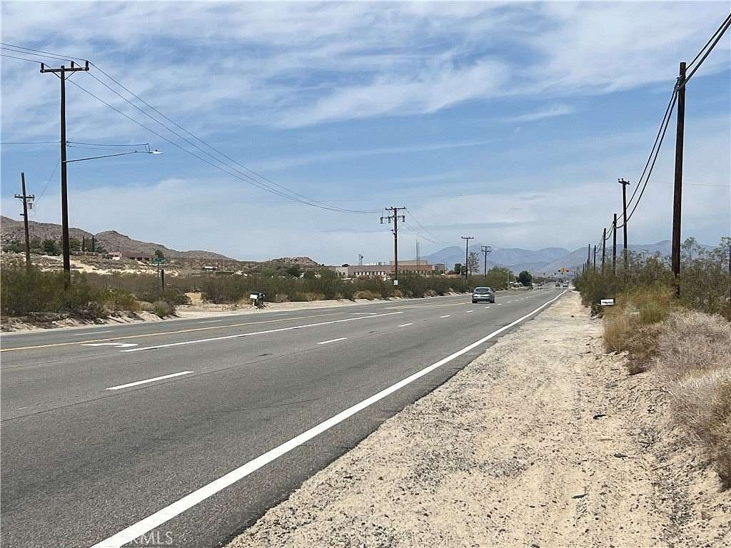 1.25 Acres of Land for Sale in Joshua Tree, California